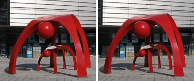 函館駅前のオブジェ 交差法3Dステレオ立体写真