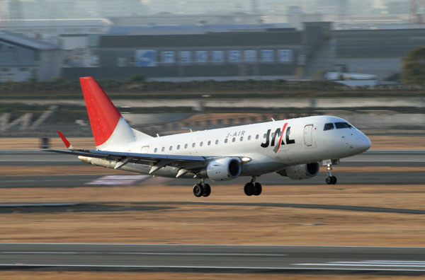 J-AIR E170 JA217J
