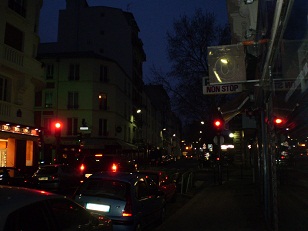 パリのAM7:00過ぎ