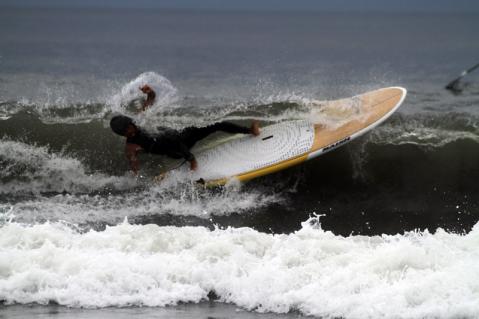 HAPPY SUP HOKUA SURF & SPORTS