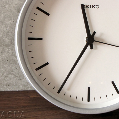 機能美は造形美。グッドデザインの電波時計「SEIKO / STANDARD ANALOG CLOCK」