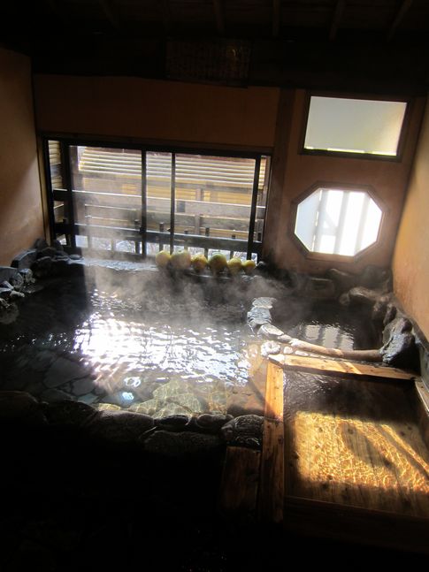 【九州温泉道】 コスパに優れた貸切風呂（家族風呂）『観音岩温泉』でまったり in 九州熊本小国町6