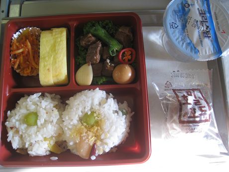 アシアナ航空（OZ）の機内食（ソウル-福岡）1