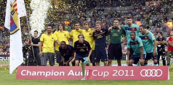 バルセロナ集合写真vsバイエルン･ミュンヘン2011アウディカップ