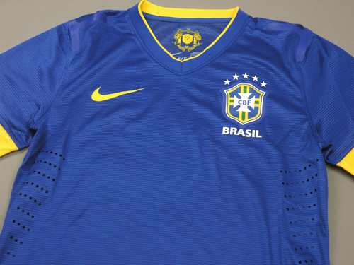 ブラジル代表2012アウェイユニフォーム