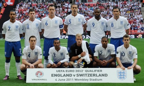 イングランド代表集合写真vsスイス代表ユーロ2012予選