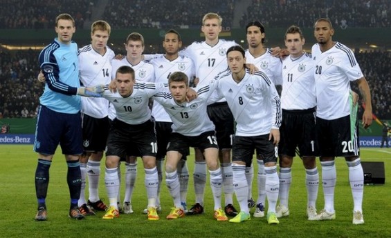 ドイツ代表集合写真vsオランダ代表フレンドリーマッチ