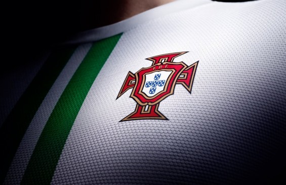 ポルトガル代表2012アウェイユニフォーム