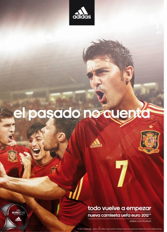 Euro12着用スペイン代表ユニフォーム12 13ホーム Adidasキャンペーン画像一挙公開 サッカーレプリカユニフォームｎａｖｉ