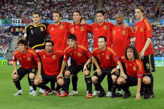スペイン代表集合写真vsイタリア代表ユーロ2008