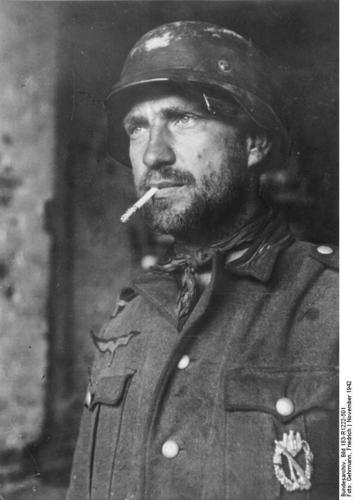 German soldier in Stalingrad_ Russia_ Nov 1942