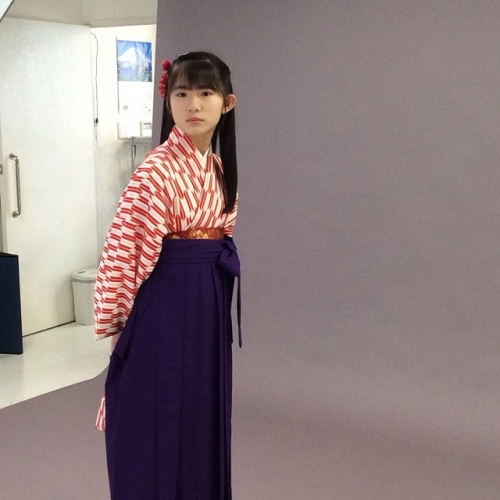 【画像あり】ミスiD2014グランプリの蒼波純ちゃん（12歳・小6）が袴姿で卒業写真を撮ってもらう