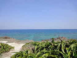 久高島　カベールから見た海