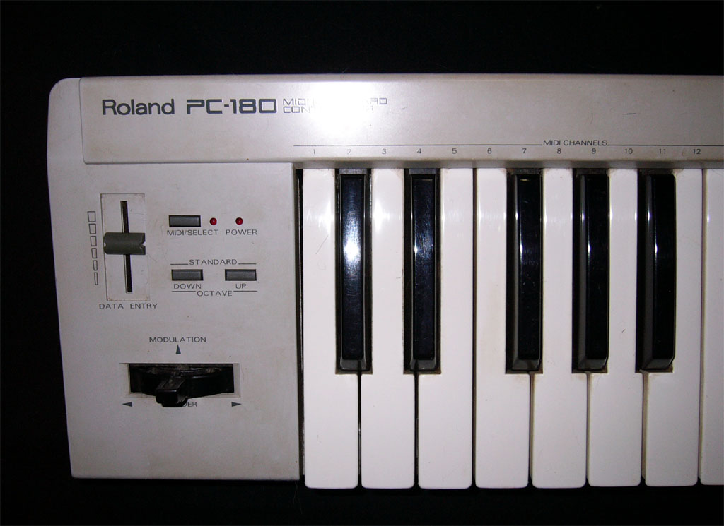 Roland MIDI KEYBOARD CONTROLLER PC-180 | 電気的懐古趣味