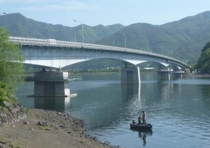 20130601河口湖大橋減水.JPG