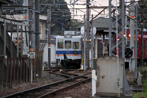 伊太祈曽駅での列車交換