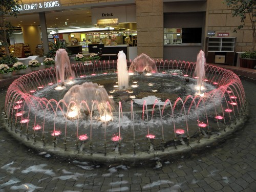 ピンクの噴水
